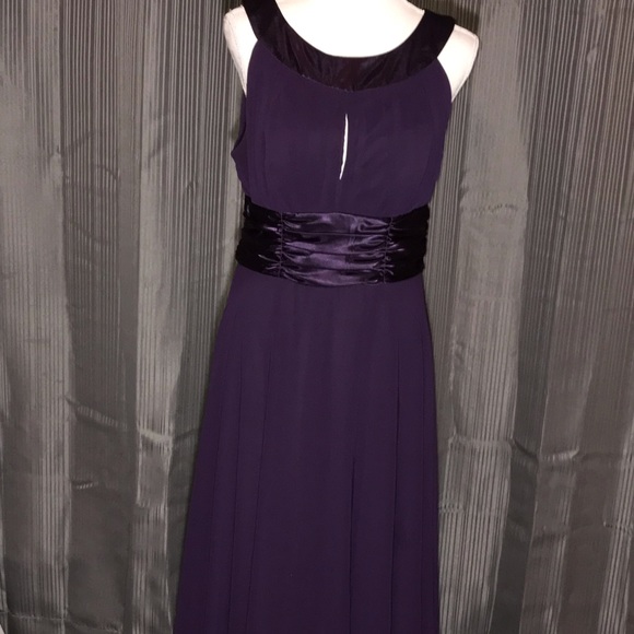 long dress - Picture 7 of 11